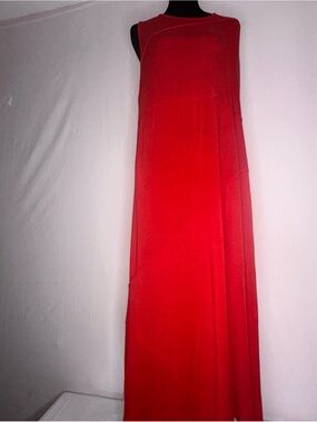 Sleeveless Red Maxi Dress - Sophisticated Evening Wear